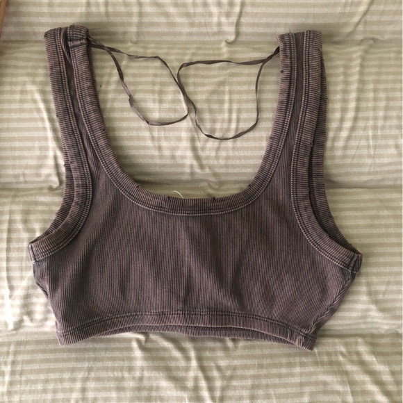 Distressed Ribbed Cropped Tank Top - Picture 5 of 5